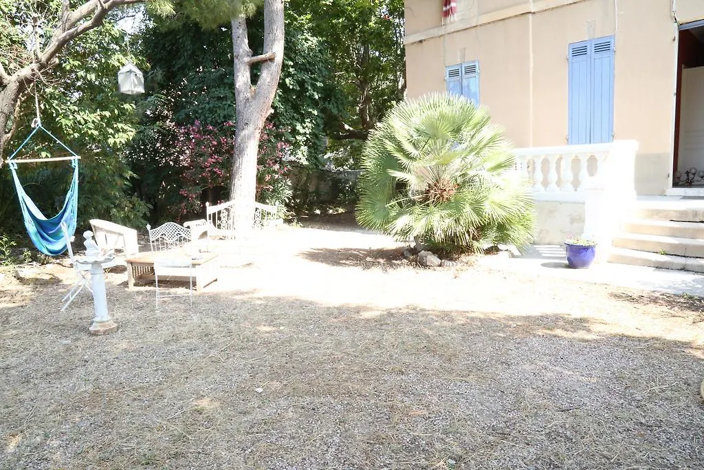 Maison D'Hotes La Bastide Bleue Frankreich
